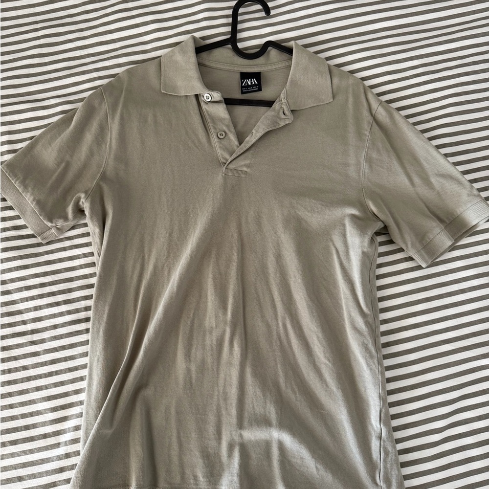 Zara Men's Beige Polo Shirt